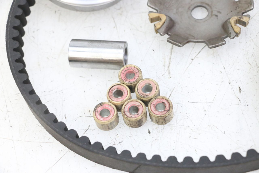 photo de VARIATEUR PEUGEOT KISBEE 2T 50 (2018 - 2022) - Points de fixation