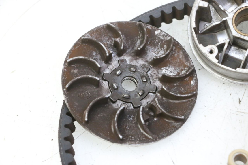 photo de VARIATEUR PEUGEOT KISBEE 2T 50 (2010 - 2017) - Zoom composants