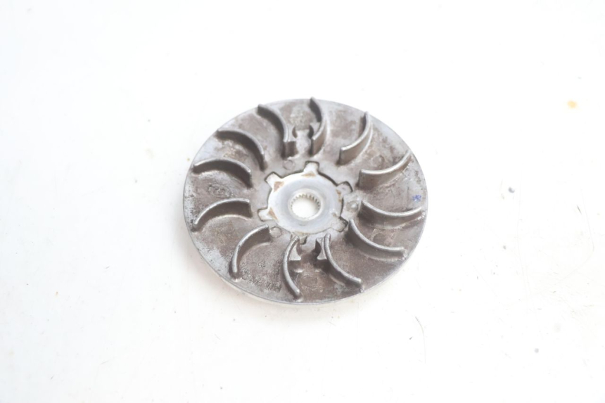 photo de VARIATEUR PEUGEOT KISBEE 2T 50 (2010 - 2017) - Gros plan technique