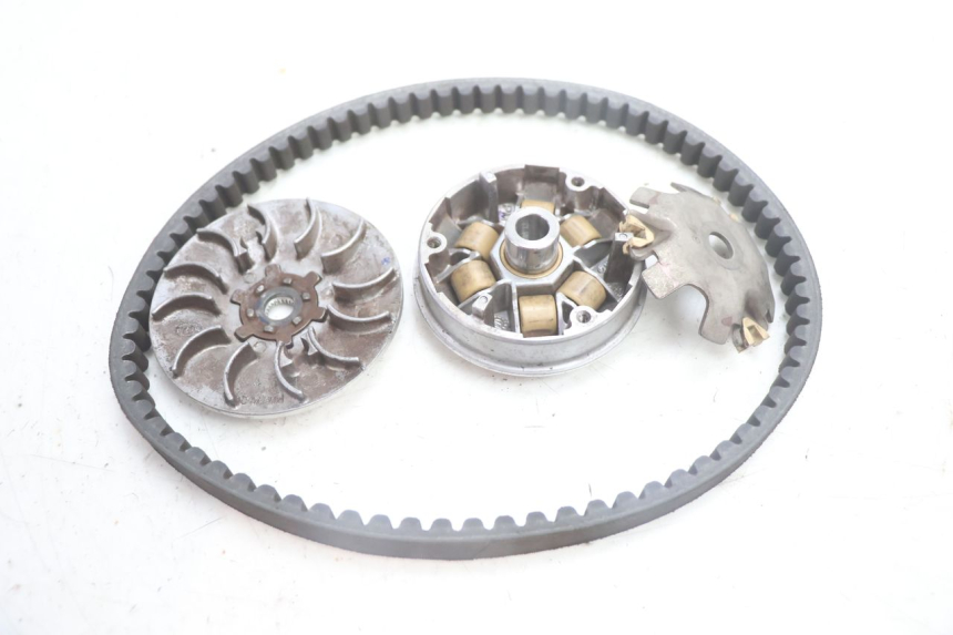 photo de VARIATEUR PEUGEOT KISBEE 2T 50 (2010 - 2017) - État de surface