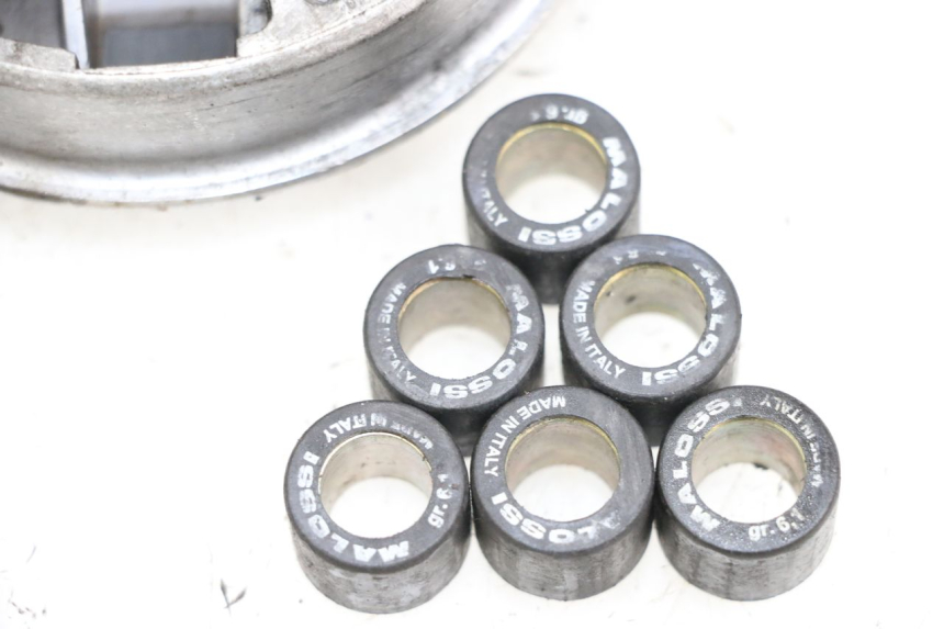 photo de VARIATEUR PEUGEOT KISBEE 4T 50 (2010 - 2017) - État de surface