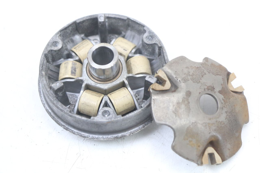 photo de VARIATEUR PEUGEOT KISBEE 4T 50 (2010 - 2017) - Gros plan technique