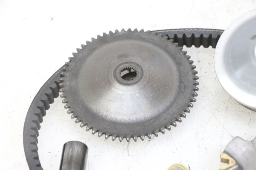 photo de VARIATEUR PEUGEOT KISBEE 4T 50 (2018 - 2022) - Gros plan technique