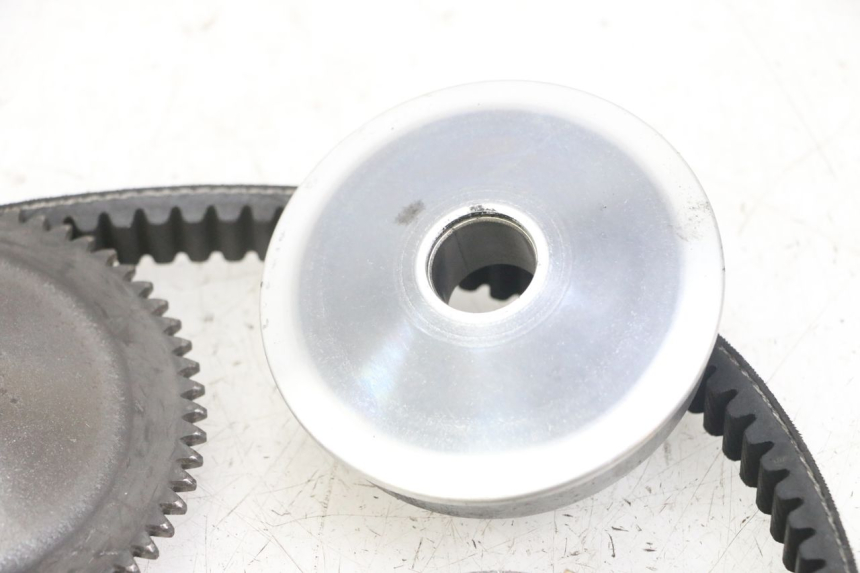 photo de VARIATEUR PEUGEOT KISBEE 4T 50 (2018 - 2022) - Points de fixation