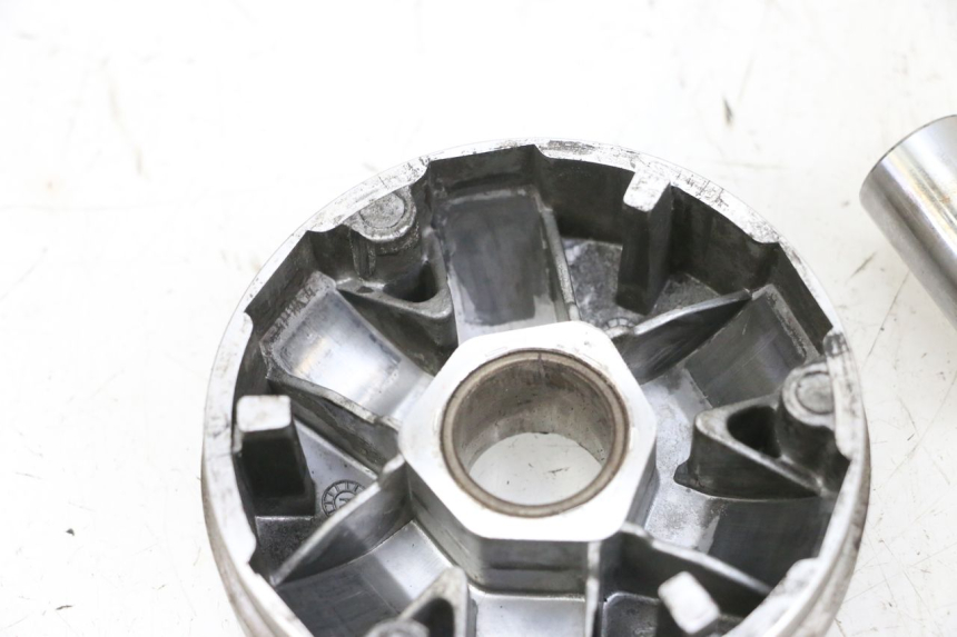 photo de VARIATEUR PEUGEOT KISBEE 4T 50 (2010 - 2017) - Détail de la pièce