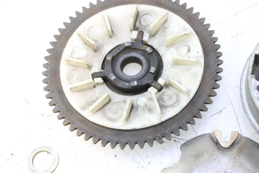 photo de VARIATEUR PEUGEOT KISBEE 4T 50 (2010 - 2017) - Points de fixation