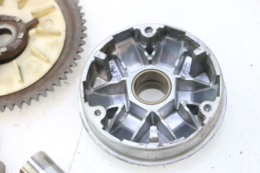 photo de VARIATEUR PEUGEOT KISBEE 4T 50 (2010 - 2017) - Marquages et références