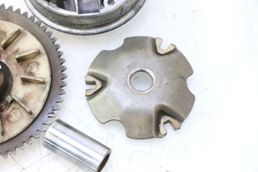 photo de VARIATEUR PEUGEOT KISBEE 4T 50 (2010 - 2017) - État de surface