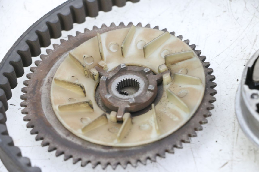 photo de VARIATEUR KYMCO AGILITY 4T 50 (2018 - 2022) - Détail de la pièce