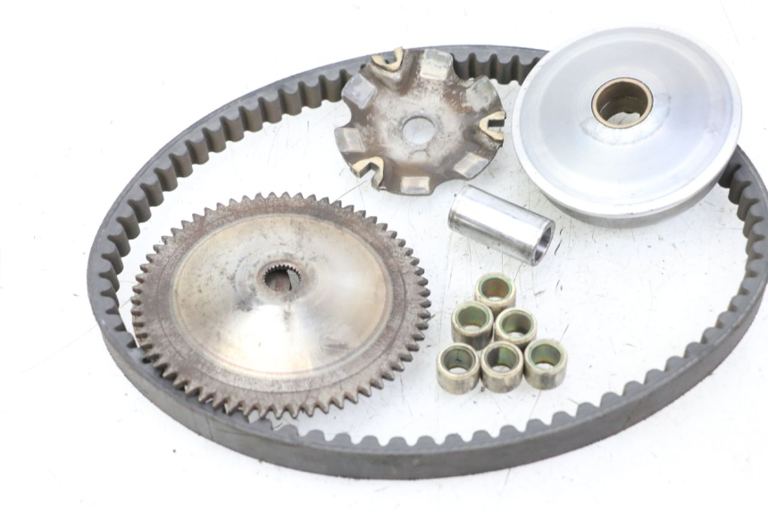 photo de VARIATEUR KYMCO AGILITY 4T 50 (2018 - 2022) - Gros plan technique