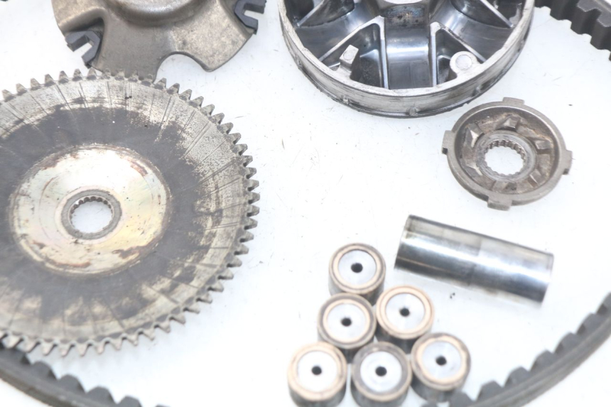 photo de VARIATEUR PIAGGIO LIBERTY 4T 50 (2009 - 2015) - État de surface