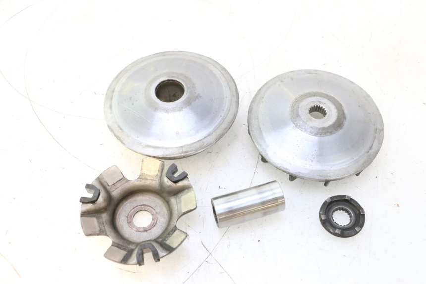 photo de VARIATEUR KYMCO LIKE 125 (2009 - 2016) - Points de fixation
