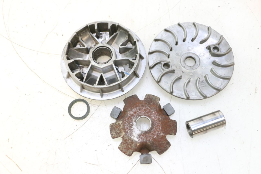photo de VARIATEUR SYM MIO 50 (2005 - 2010) - Vue principale