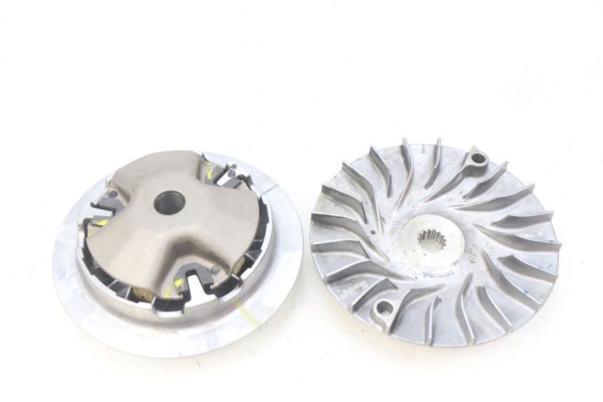 photo de VARIATEUR YAMAHA N-MAX NMAX 125 (2017 - 2020) - Détail de la pièce