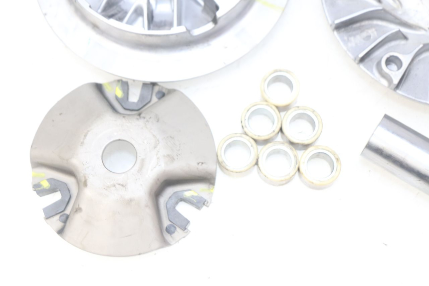 photo de VARIATEUR YAMAHA N-MAX NMAX 125 (2017 - 2020) - Points de fixation