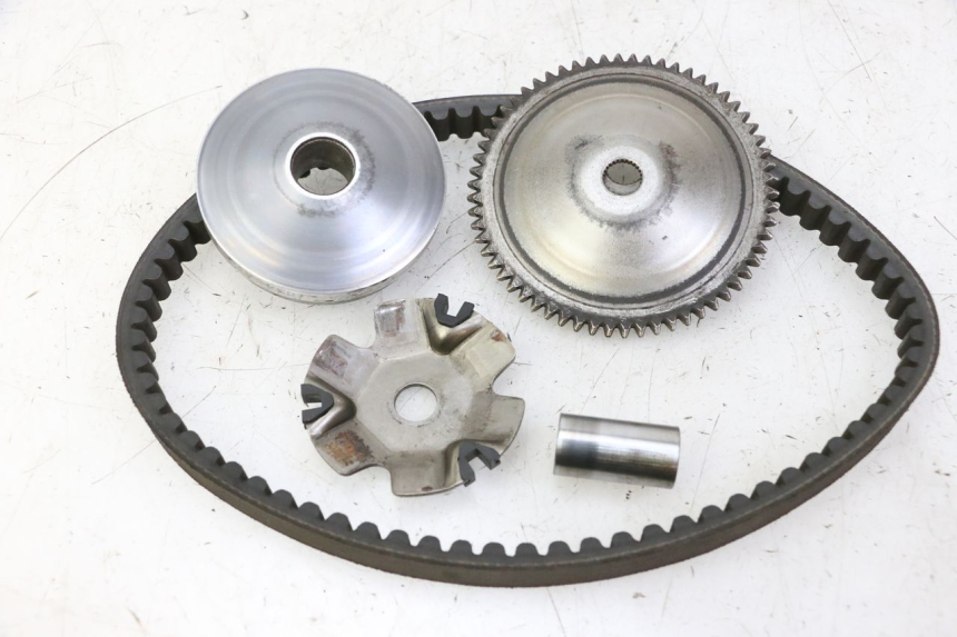 photo de VARIATEUR KYMCO LIKE 4T 50 (2019 - 2025) - Gros plan technique