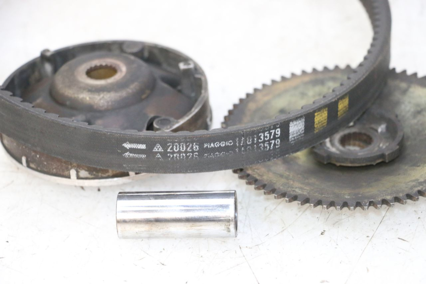 photo de VARIATEUR PIAGGIO NEW TYPHOON 50 (2010 - 2017) - Détail de la pièce
