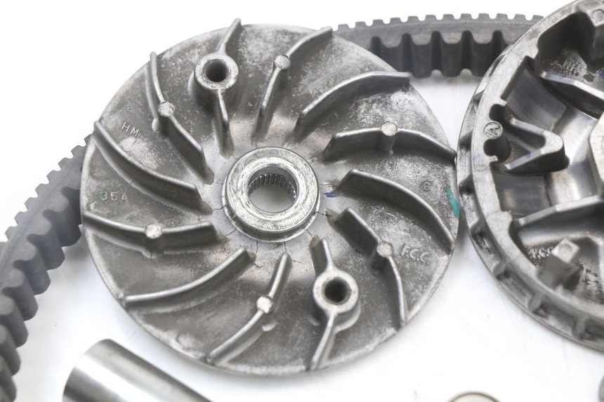 photo de VARIATEUR HONDA PCX (JF47) 125 (2012 - 2013) - Zoom état d’usage