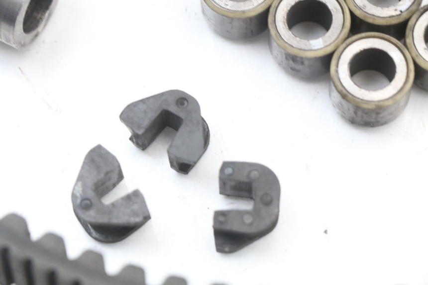 photo de VARIATEUR HONDA PCX (JF47) 125 (2012 - 2013) - Points de fixation