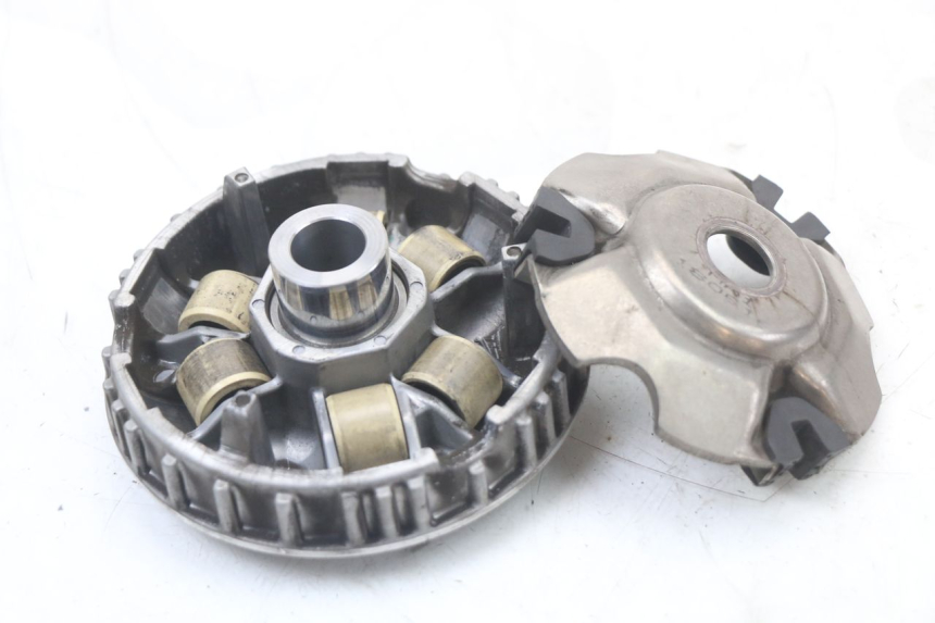 photo de VARIATEUR PEUGEOT BELVILLE 125 (2017 - 2021) - Gros plan technique