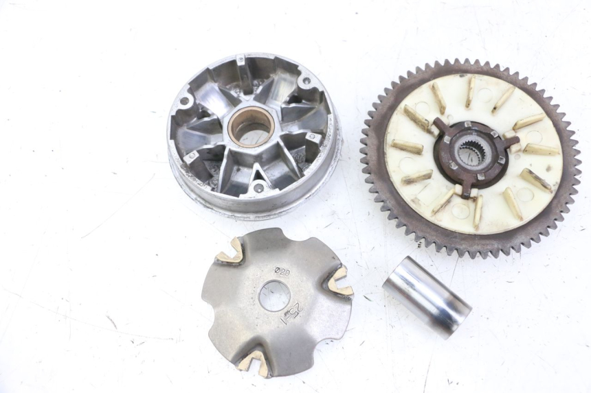 photo de VARIATEUR PEUGEOT KISBEE 4T 50 (2010 - 2017) - Points de fixation