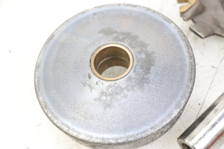 photo de VARIATEUR PEUGEOT SPEEDFIGHT 3 LC 2T 50 (2009 - 2015) - Points de fixation