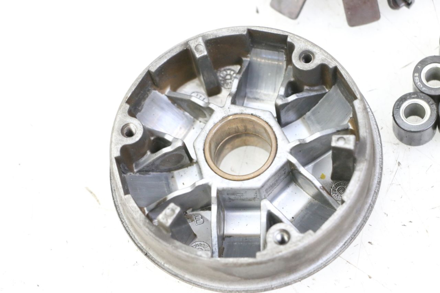 photo de VARIATEUR PEUGEOT TKR TREKKER FURIOUS 50 (2005 - 2014) - Points de fixation