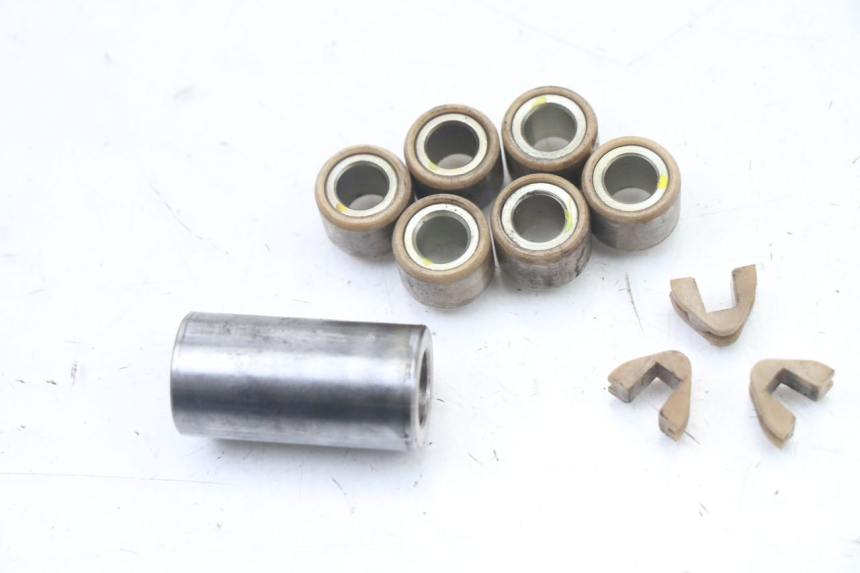 photo de VARIATEUR PEUGEOT TREKKER TKR 50 (2005 - 2014) - Points de fixation