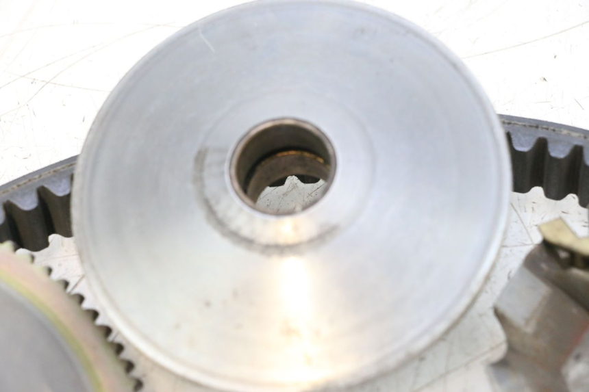 photo de VARIATEUR PEUGEOT SATELIS COMPRESSOR K15 125 (2006 - 2009) - Gros plan technique