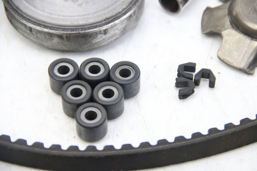 photo de VARIATEUR APRILIA SCARABEO 4T 50 (2009 - 2017) - Détails caractéristiques