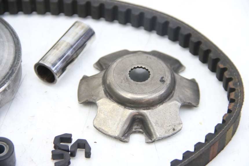 photo de VARIATEUR APRILIA SCARABEO 4T 50 (2009 - 2017) - Zoom composants