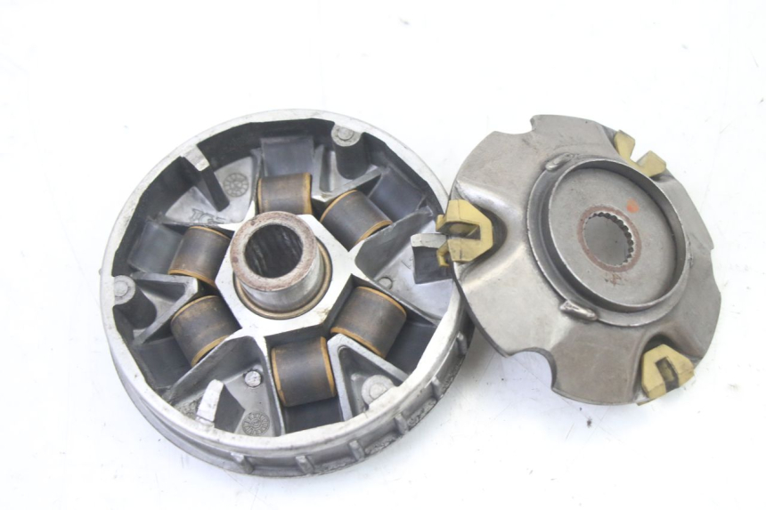 photo de VARIATEUR APRILIA SCARABEO GT TOURING 125 (1999 - 2005) - Autre angle de vue