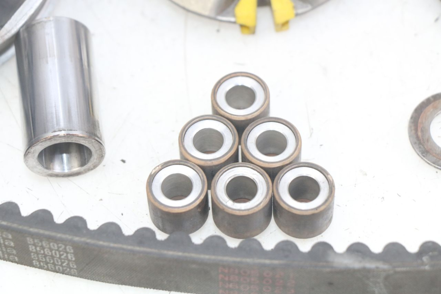 photo de VARIATEUR APRILIA SCARABEO LIGHT 125 (2007 - 2011) - État de surface