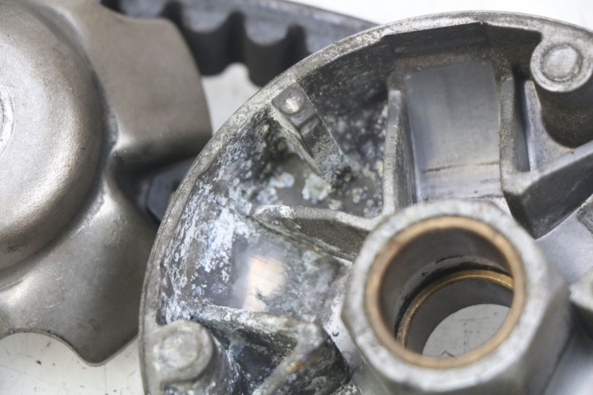 photo de VARIATEUR APRILIA SCARABEO 100 (2003 - 2012) - Détails caractéristiques