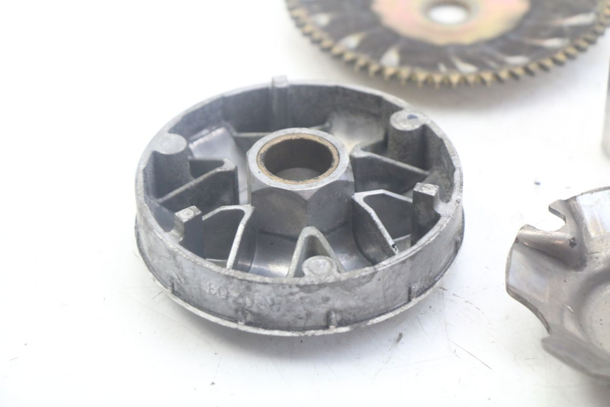 photo de VARIATEUR APRILIA SCARABEO 100 (2003 - 2012) - Autre angle de vue