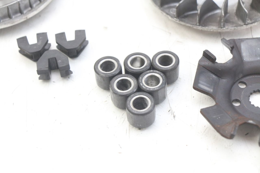 photo de VARIATEUR MBK SKYCRUISER 125 (2006 - 2009) - Autre angle de vue