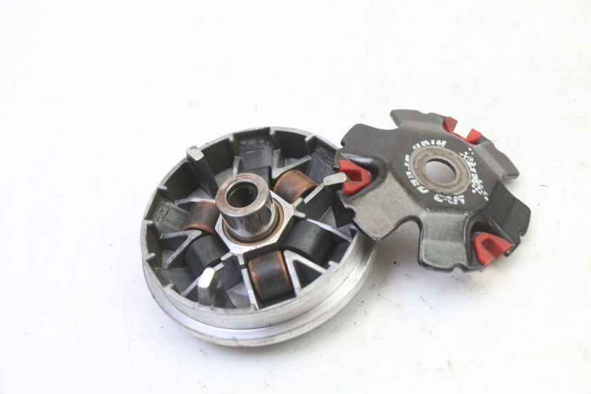 photo de VARIATEUR PEUGEOT SPEEDFIGHT 3 AIR 50 (2009 - 2015) - Zoom état d’usage
