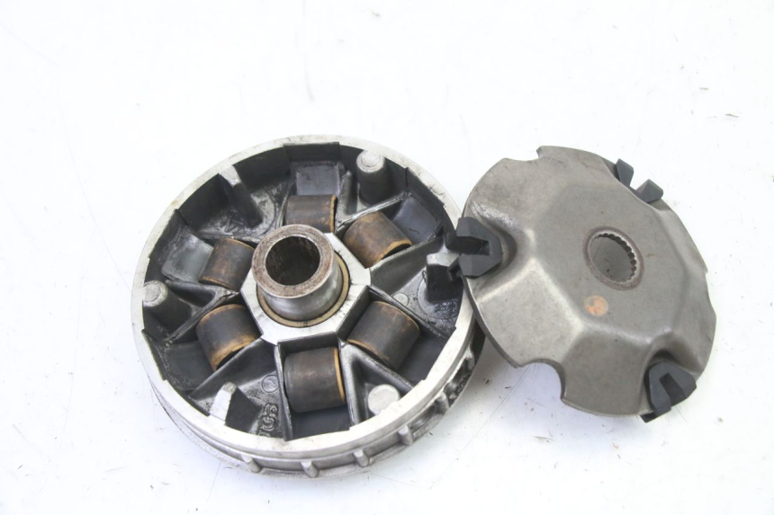 photo de VARIATEUR PIAGGIO SUPER LX 125 (2000 - 2003) - Gros plan technique