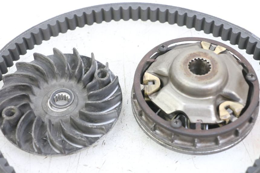 photo de VARIATEUR SUZUKI BURGMAN 125 (2018 - 2021) - Zoom état d’usage