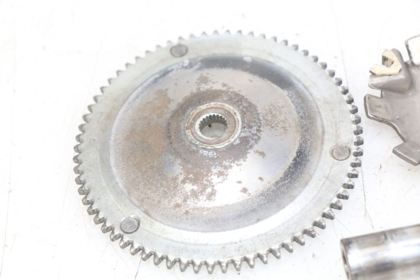 photo de VARIATEUR PEUGEOT TREKKER 50 (1998 - 2004) - Gros plan technique