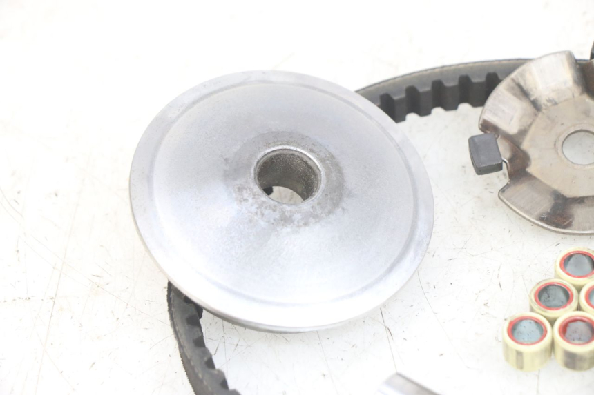 photo de VARIATEUR PEUGEOT TWEET 4T 50 (2014 - 2019) - Gros plan technique