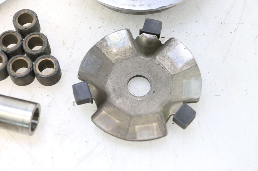 photo de VARIATEUR PEUGEOT TWEET 4T 50 (2018 - 2022) - État de surface
