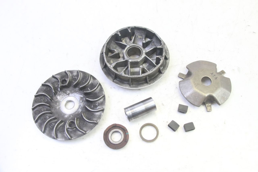 photo de VARIATEUR PEUGEOT TWEET PRO EFI 4T 50 (2021 - 2022) - Vue principale