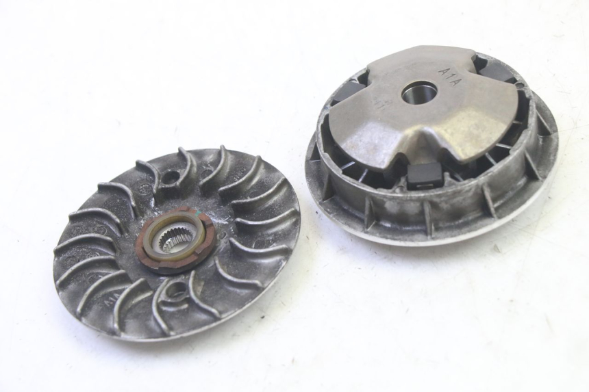 photo de VARIATEUR PEUGEOT TWEET PRO EFI 4T 50 (2021 - 2022) - Autre angle de vue