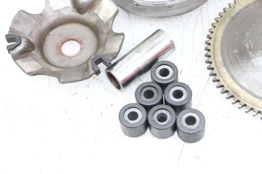 photo de VARIATEUR PIAGGIO TYPHOON 50 (2000 - 2009) - Autre angle de vue