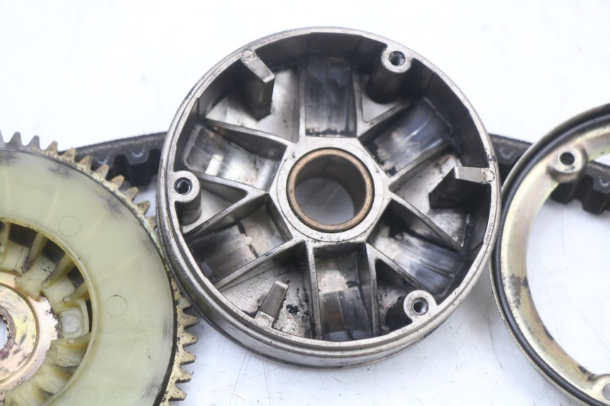 photo de VARIATEUR PIAGGIO TYPHOON 80 (1994 - 1997) - Gros plan technique