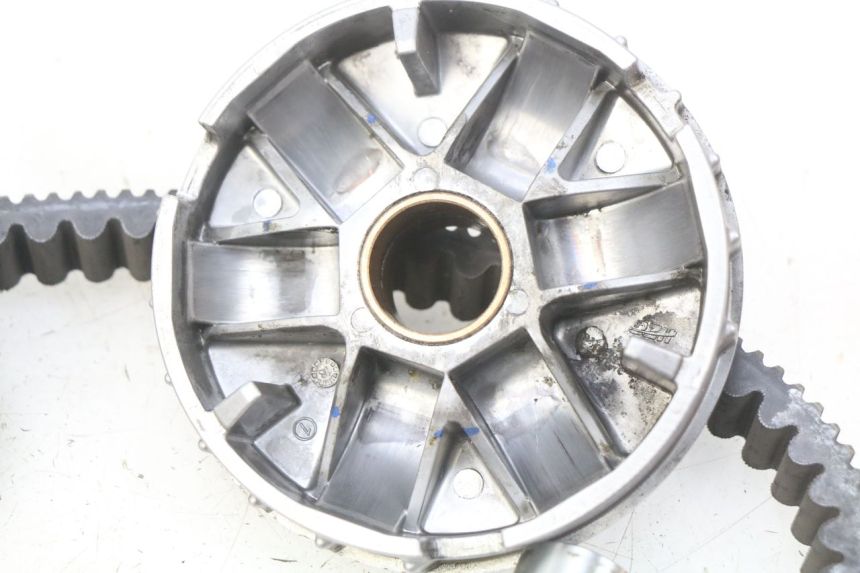 photo de VARIATEUR PIAGGIO VESPA GTS IGET ABS 125 (2017 - 2023) - Marquages et références