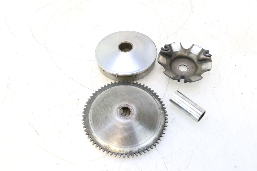 photo de VARIATEUR PIAGGIO VESPA PRIMAVERA 2T 50 (2013 - 2018) - Points de fixation