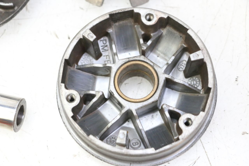 photo de VARIATEUR PEUGEOT VIVACITY NEW 2T 50 (2008 - 2017) - État de surface