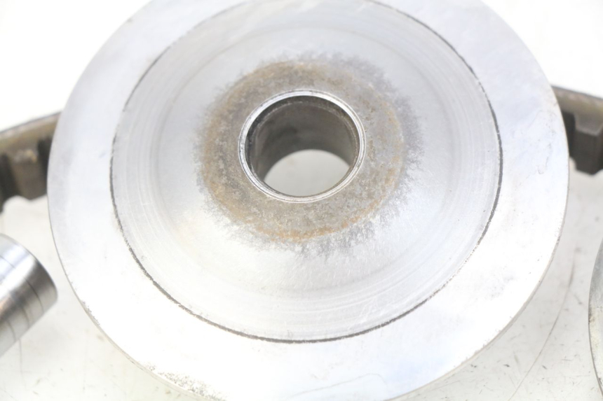 photo de VARIATEUR PEUGEOT VIVACITY NEW 4T 50 (2008 - 2017) - Gros plan technique